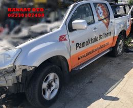 isuzu dmax 2013- 2018 model gri çıkma sol arka kapı