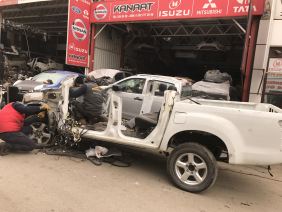 isuzu dmax çıkma yedek parça